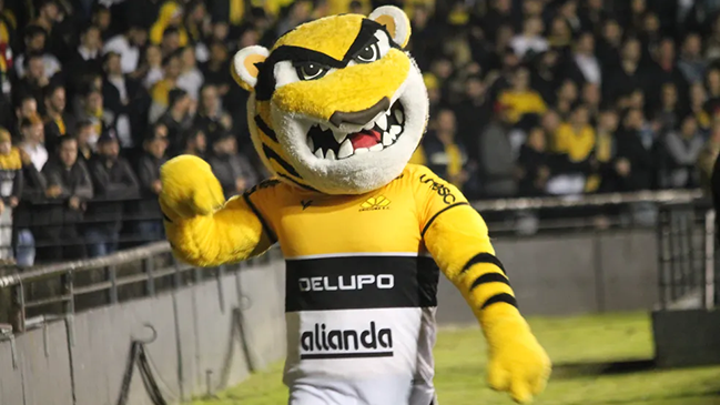 Mascota de equipo brasileño provocó a los hinchas rivales bailando ballet