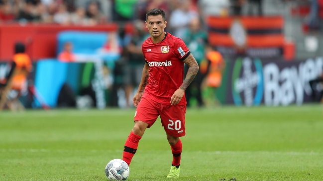Inter de Porto Alegre dice que Leverkusen no quiere salida anticipada de Aránguiz