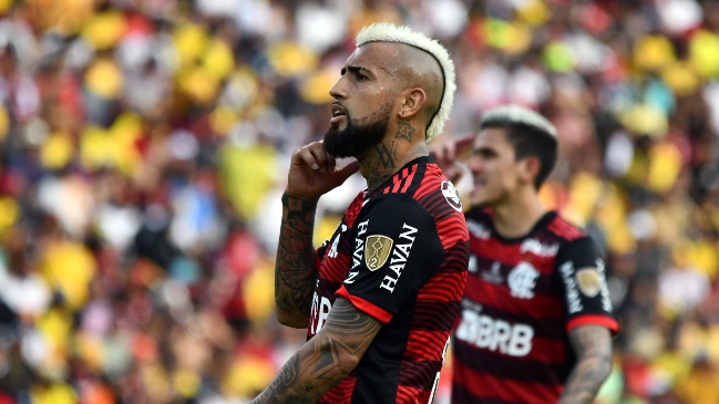 Prensa brasileña explicó alza de Vidal en Flamengo: Cambió su comportamiento