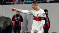 Cristiano Ronaldo otra vez anotó por duplicado en goleada de Portugal
