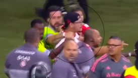 Inter de Porto Alegre suspendió a socio que agredió a un jugador con su hija en brazos