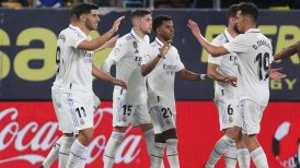 Real Madrid batió a Cádiz y se resiste a dejar la pelea por La Liga