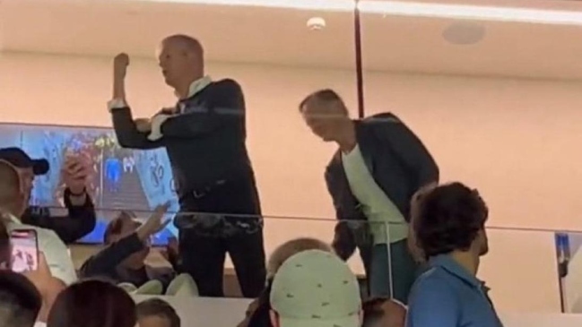 Papá de Erling Haaland salió escoltado del "Bernabéu" tras reprochable gesto