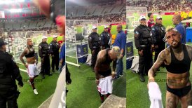 ¡Quedó en calzoncillos! Arturo Vidal regaló su short a hincha tras victoria de Flamengo