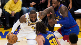 Denver Nuggets superó a Los Angeles Lakers a domicilio y puso un pie en la final de la NBA