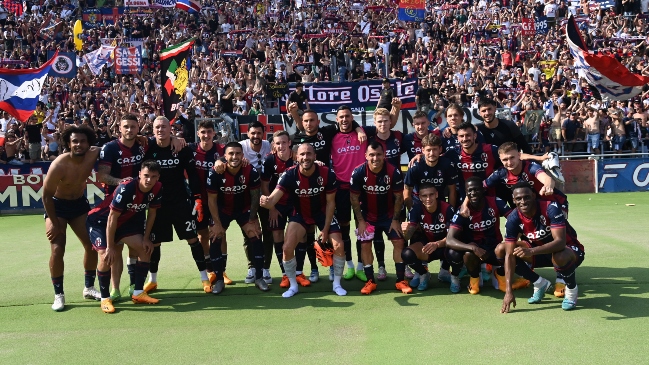 Gary Medel vio acción en empate de Bologna con el campeón Napoli en la Serie A