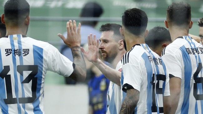 Argentina venció sin problemas a Australia de la mano de Lionel Messi