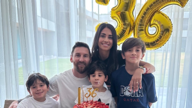 La bella celebración de Lionel Messi junto a su familia por sus 36 años