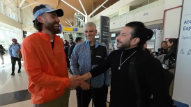 [Video] El divertido diálogo de Ben Brereton con Felipe Avello en el aeropuerto