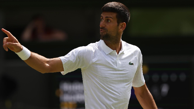 Novak Djokovic remató la faena ante Hurkacz y entró a cuartos de Wimbledon