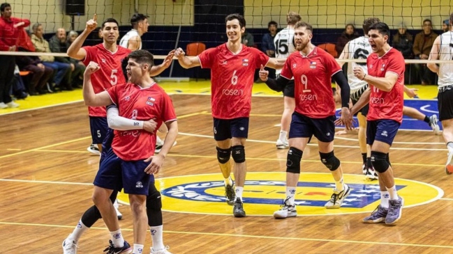 Chile logró sólido triunfo ante Túnez y avanzó a semifinales en la Challenger Cup de voleibol