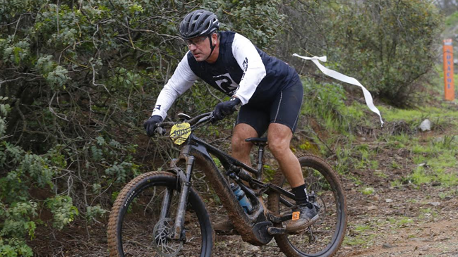 El excampeón de rally Luis Ignacio Rosselot ganó la cuarta fecha del Mountain Bike Tour 2023