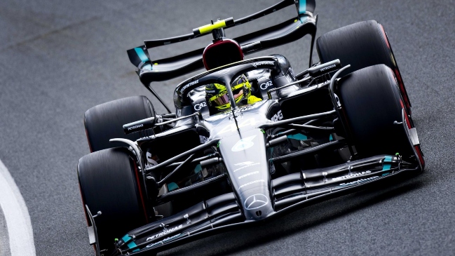 Lewis Hamilton continuará con Mercedes hasta 2025