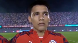Futbolista paraguayo rompió en llanto en su debut en la selección