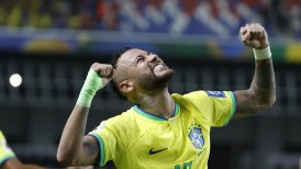 Neymar marcó ante Bolivia y superó a Pelé como goleador histórico de Brasil