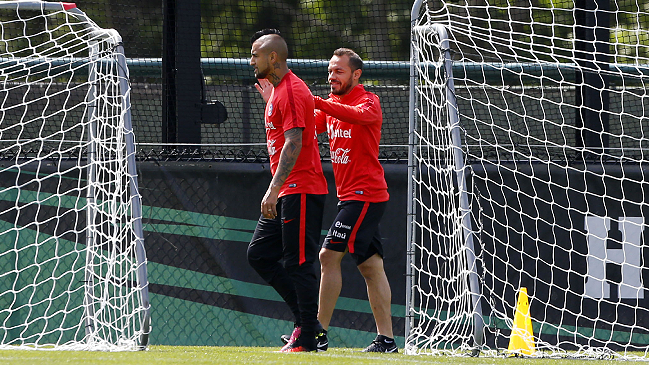 Arturo Vidal cree que las puertas de la Roja están cerradas para Marcelo Díaz: No le alcanza