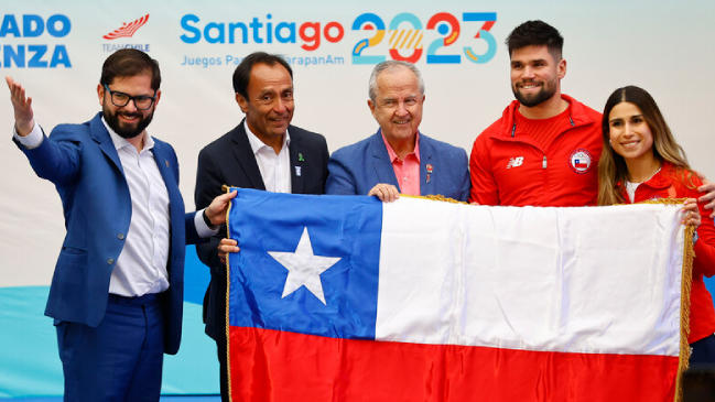 Presidente Gabriel Boric recibió al Team Chile en La Moneda ad portas de Santiago 2023