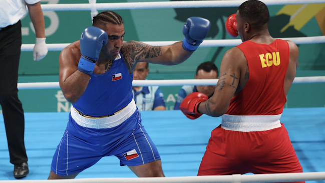 Miguel Véliz cayó en disputado combate en su debut en el boxeo masculino de Santiago 2023