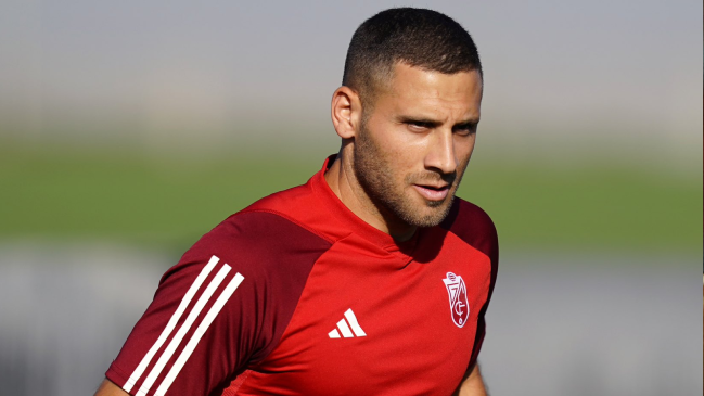 Futbolista israelí no jugará en España por seguridad tras comentarios sobre guerra con Hamás