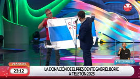 Presidente Gabriel Boric donó bandera de la UC para la Lucatón