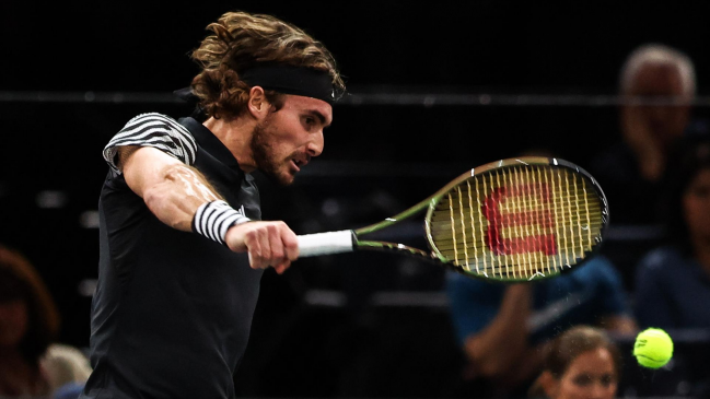 Tsitsipas es duda para las Finales ATP de Turín por molestias en la espalda