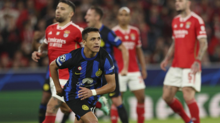 Con gol de Alexis: Inter complicó a Benfica con una gran reacción para igualar en Champions