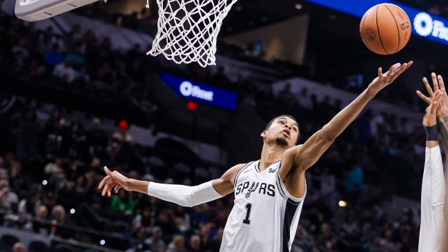 Los Spurs siguen en caída libre y sumaron su 13ª derrota consecutiva
