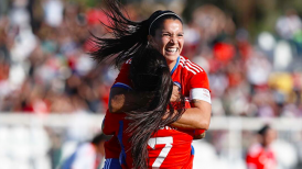 La Roja femenina despidió el año con goleada ante Perú en La Cisterna