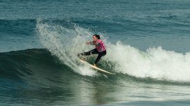 Con amplia presencia de surfistas chilenas arrancó el Latin Girl Arica Prime