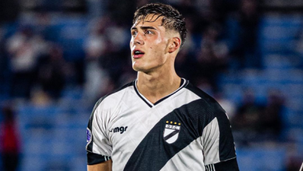 Huachipato anunció la contratación del uruguayo Santiago Silva como refuerzo