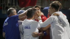 La emocionante celebración del equipo chileno tras ganar la serie a Perú en la Copa Davis
