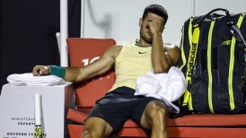 Carlos Alcaraz se retiró en la primera ronda del ATP de Río tras sufrir lesión en el tobillo
