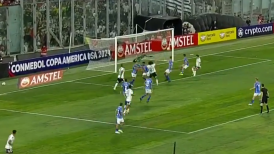 El palo evitó el gol de Maximiliano Falcón para Colo Colo ante Godoy Cruz