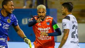 [Video] Paolo Guerrero debutó en la liga peruana con un gol "de camarín" para U. César Vallejo