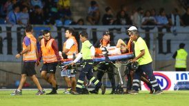 Terminó en ambulancia: Nelson Sepúlveda sufrió grave lesión en derrota de Cobresal ante Iquique