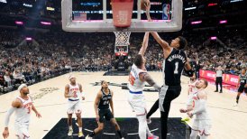 Victor Wembanyama y Jalen Brunson se lucieron en el choque entre los Spurs y Knicks