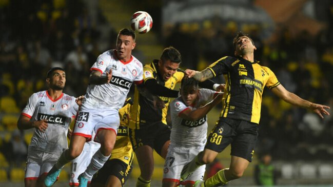 Coquimbo Unido y Unión La Calera salen a la cancha en la Copa Sudamericana