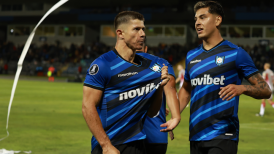 Huachipato luchó por un empate ante Estudiantes de La Plata en el inicio del Grupo C