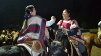 Valentina y Marta Hernández brillaron en el Campeonato Nacional de Rodeo Femenino en Isla de Maipo