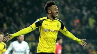 Fanáticos de Arsenal “siguieron en masa” el vuelo de Aubameyang rumbo a Londres