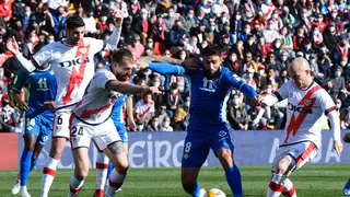 Real Betis de Manuel Pellegrini rescató un empate en polémico duelo con Rayo Vallecano