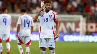 “Por algo está en Italia”: Rossel blinda de las críticas a Damián Pizarro por su falta de gol