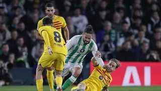Ferrán Torres lideró con un “hat trick” la exigida victoria FC Barcelona contra Betis de Pellegrini