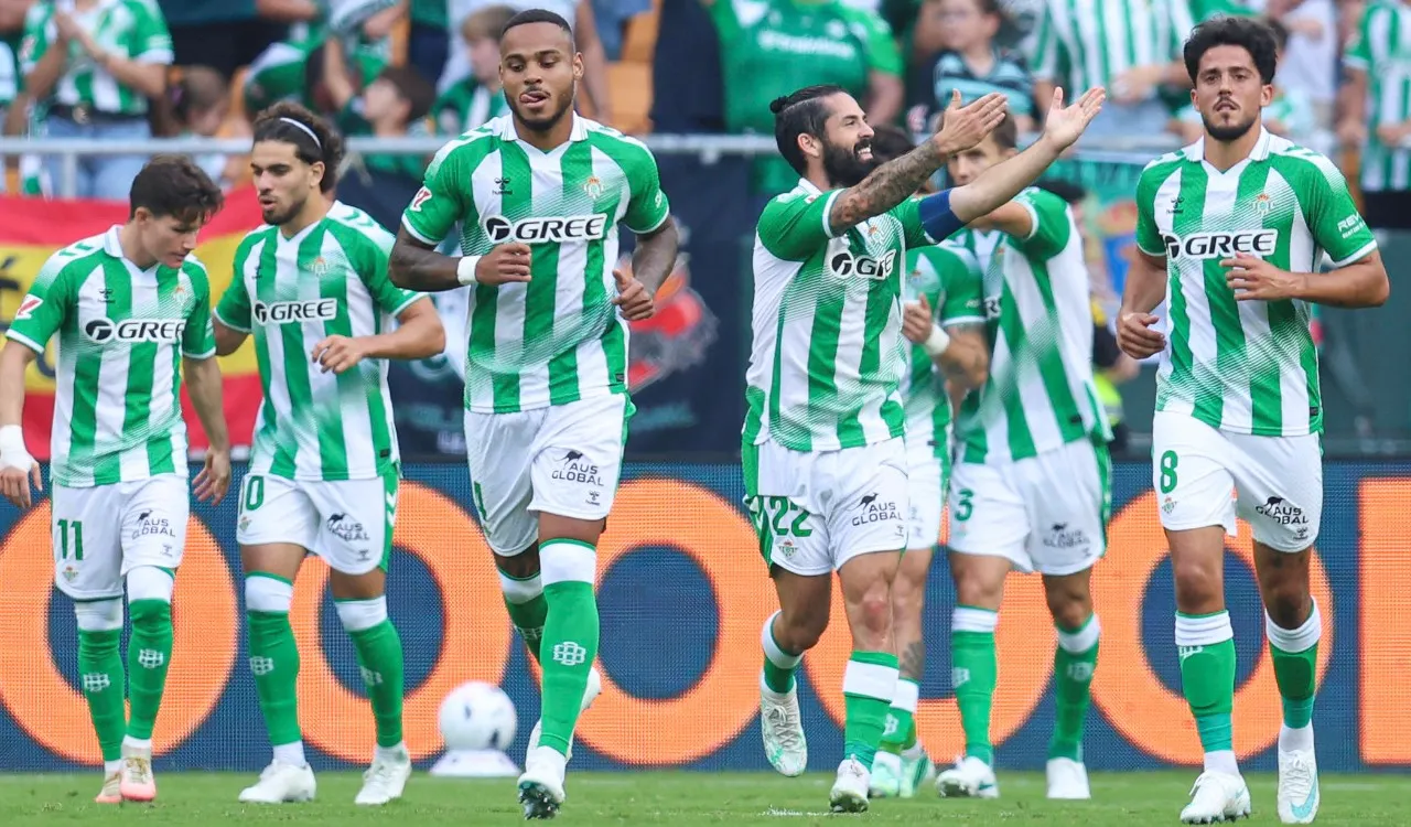 Real Betis. El cuadro de Pellegrini derrotó al Osasuna y es tercero en LaLiga. @Imago