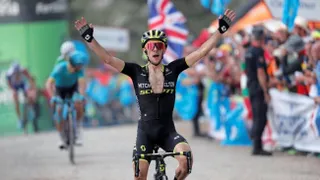 Simon Yates se quedó con la decimocuarta etapa de la Vuelta a España