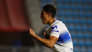 Carlos Salomón anotó su primer gol como profesional con un cabezazo ante Iquique en Copa Chile