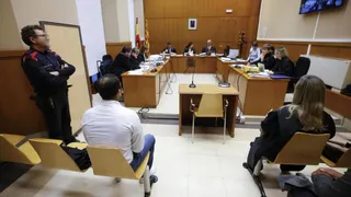 La joven que acusó a Daniel Alves de violación lo apuntó al salir de la discoteca: “Fue él”