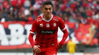 Huachipato oficializó la incorporación del lateral Leandro Díaz