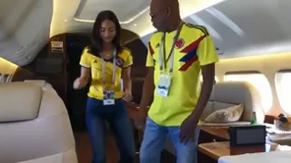Asprilla y la hija del “Pibe” Valderrama brillaron con una salsa colombiana en Rusia