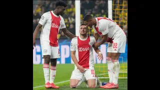 Jugador sorprendió con un yeso en el pene tras lesionarse en duelo de Champions